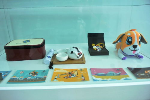青岛啤酒节狗年文创产品 不仅太可爱了 而且还非常实用